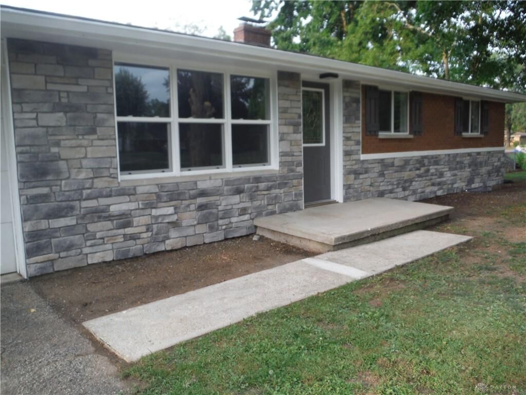 Property Photo: 3738 Cloverdale Road OH 45341