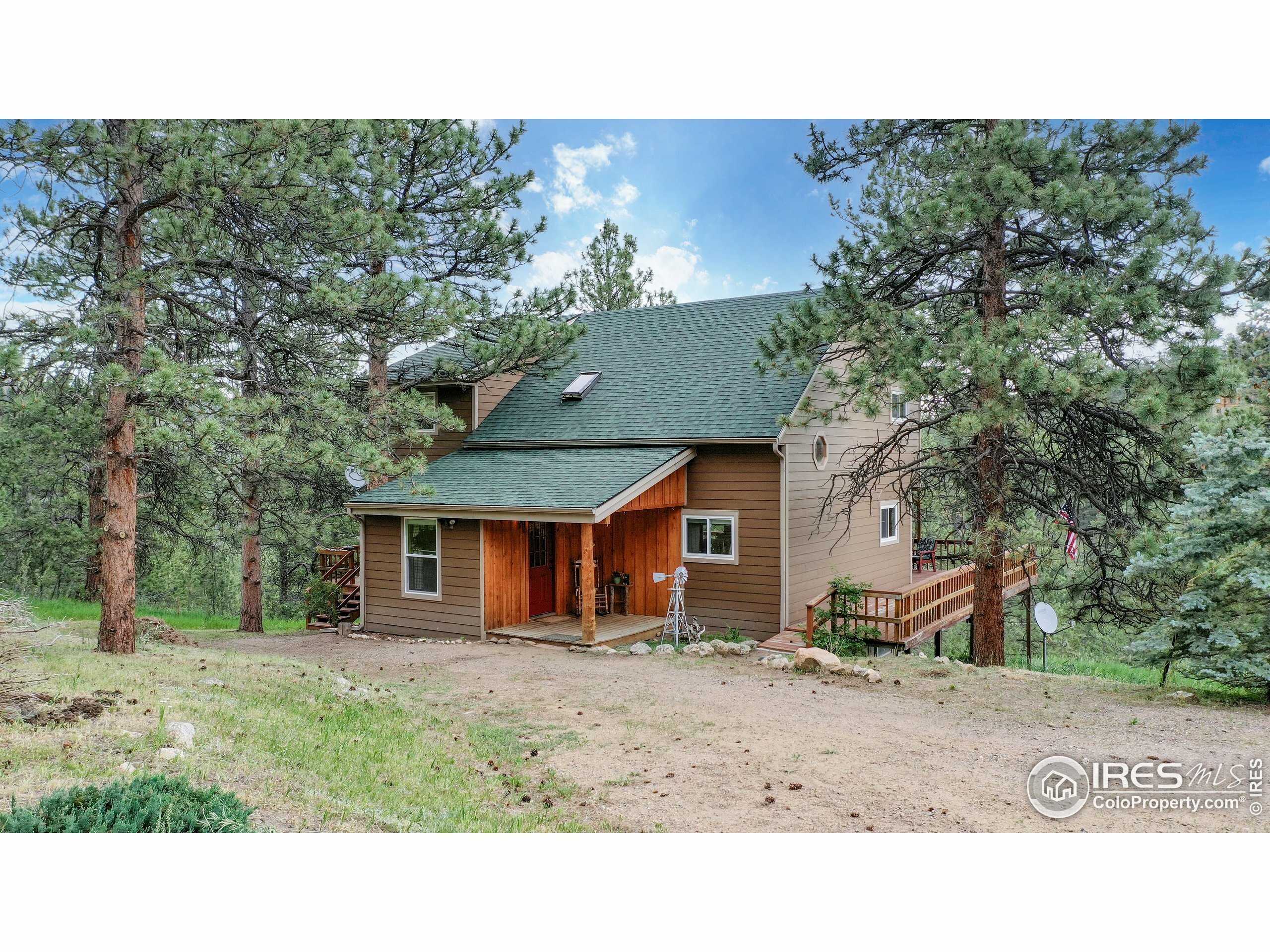 Property Photo:  457 Spruce Mountain Dr  CO 80515 