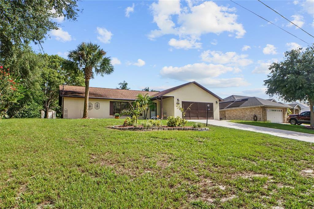 Property Photo:  758 Armadillo Drive  FL 32725 