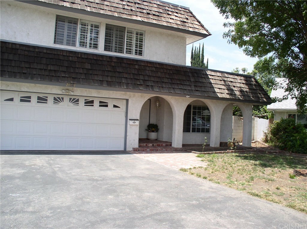 Property Photo:  21041 Hackney Street  CA 91304 