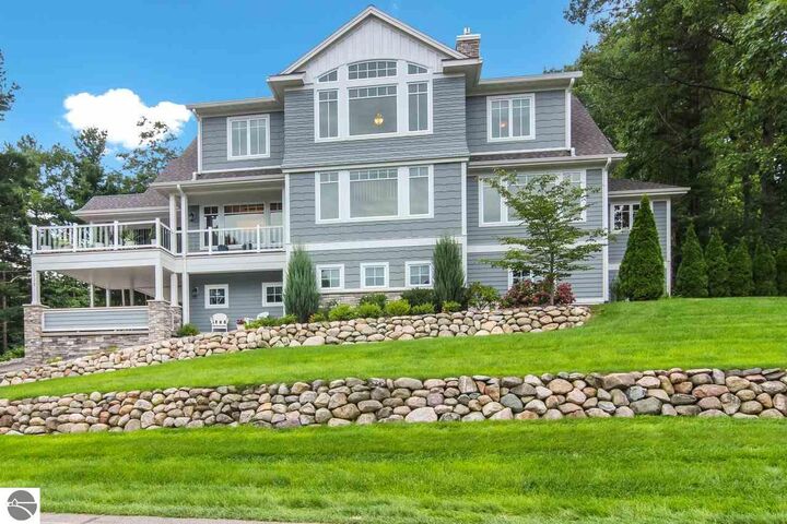 539 Hidden Ridge Drive  Traverse City MI 49686 photo
