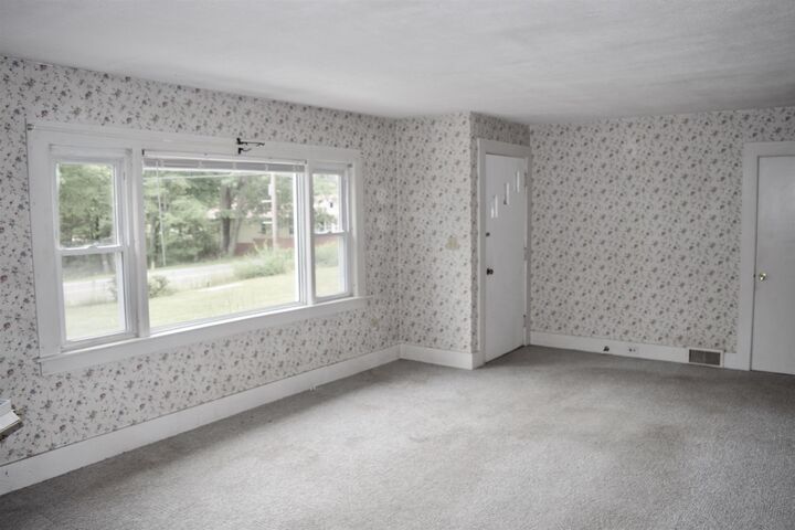 Property Photo:  101 Riverside Drive  NH 03217 