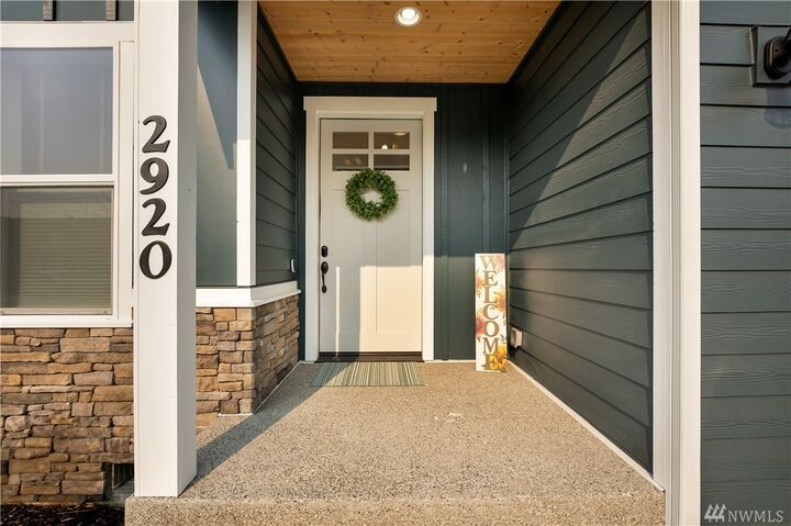 Property Photo:  2920 Calvin Ct  WA 98221 