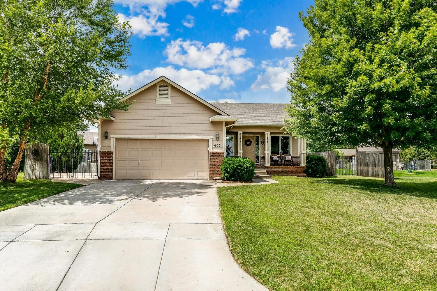 Property Photo:  603 N Brentwood Place  KS 67002-7512 