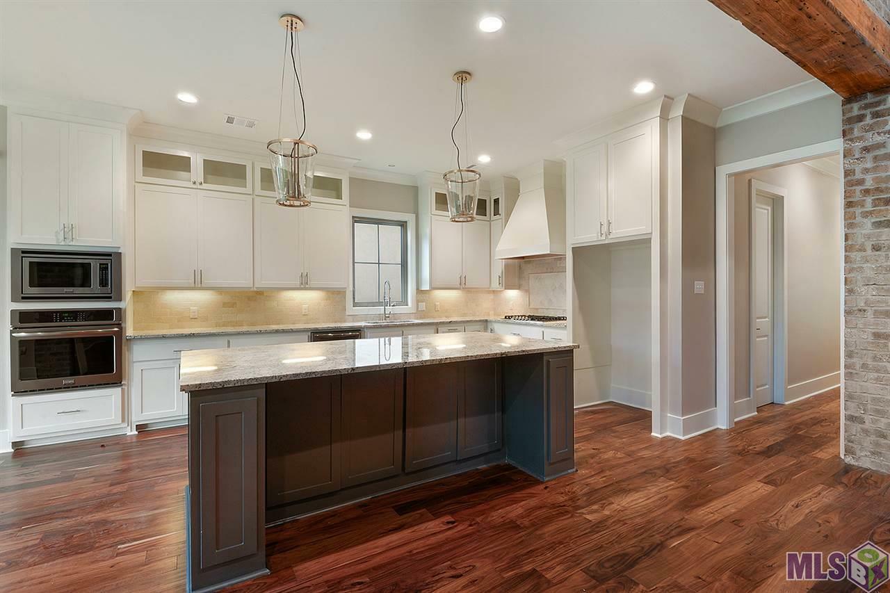 Property Photo: 37512 Cypress Hollow Ave LA 70769