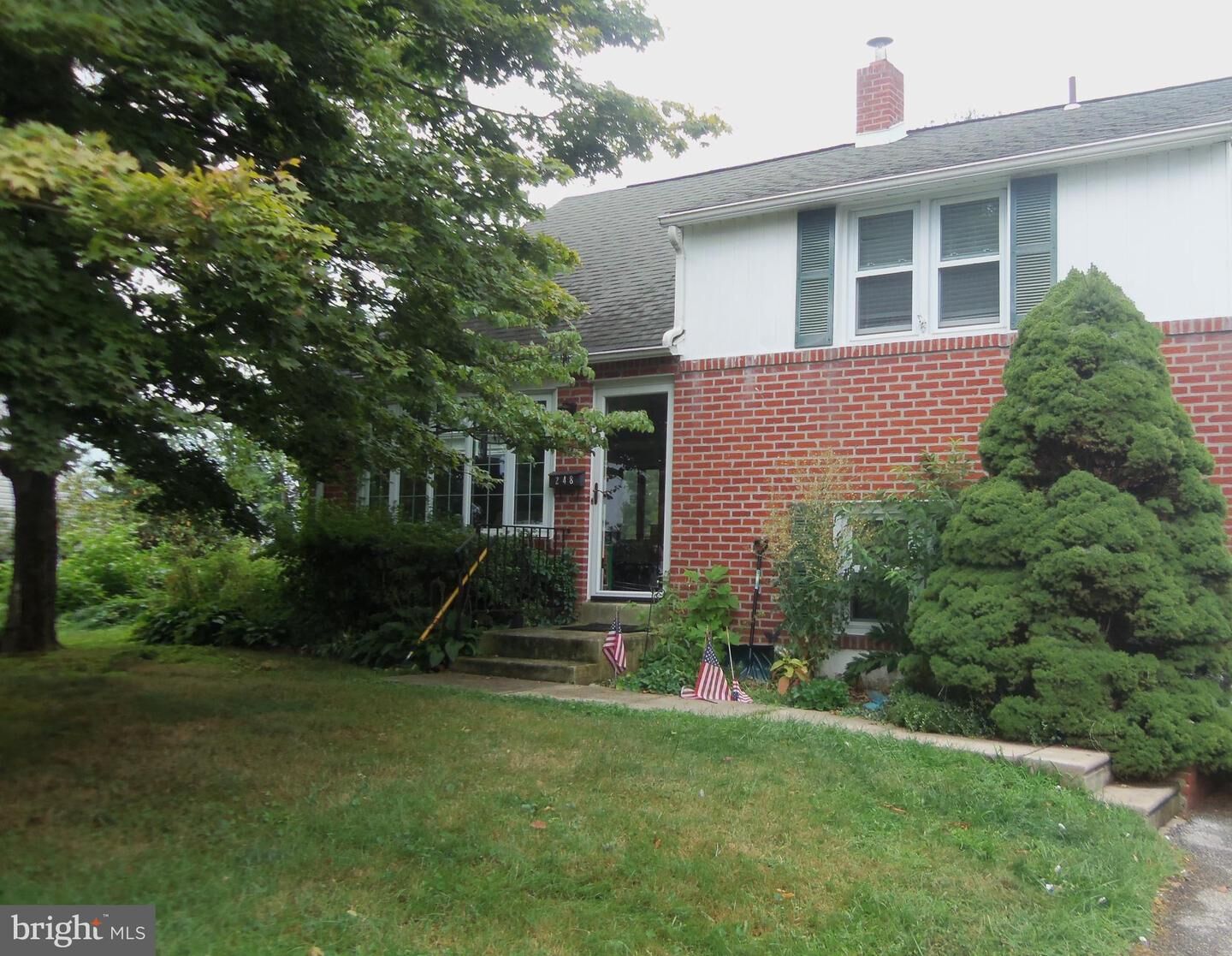 Property Photo: 248 Kevin Lane PA 19063