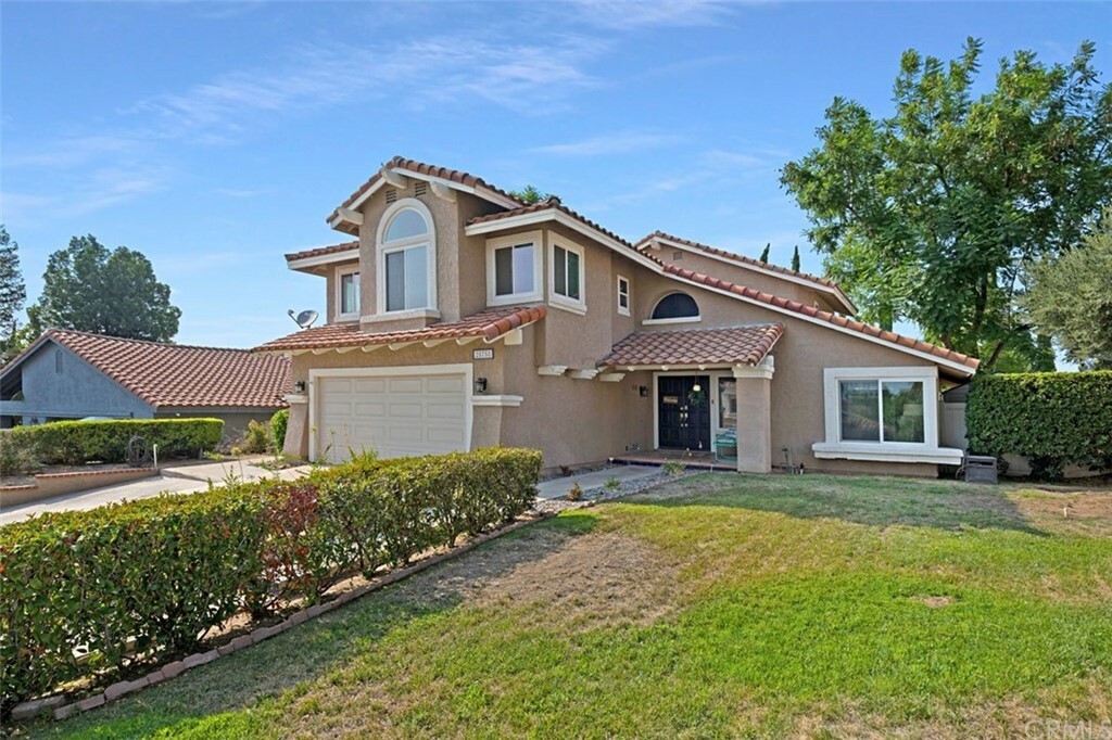 Property Photo:  28758 Hilltop Drive  CA 92346 