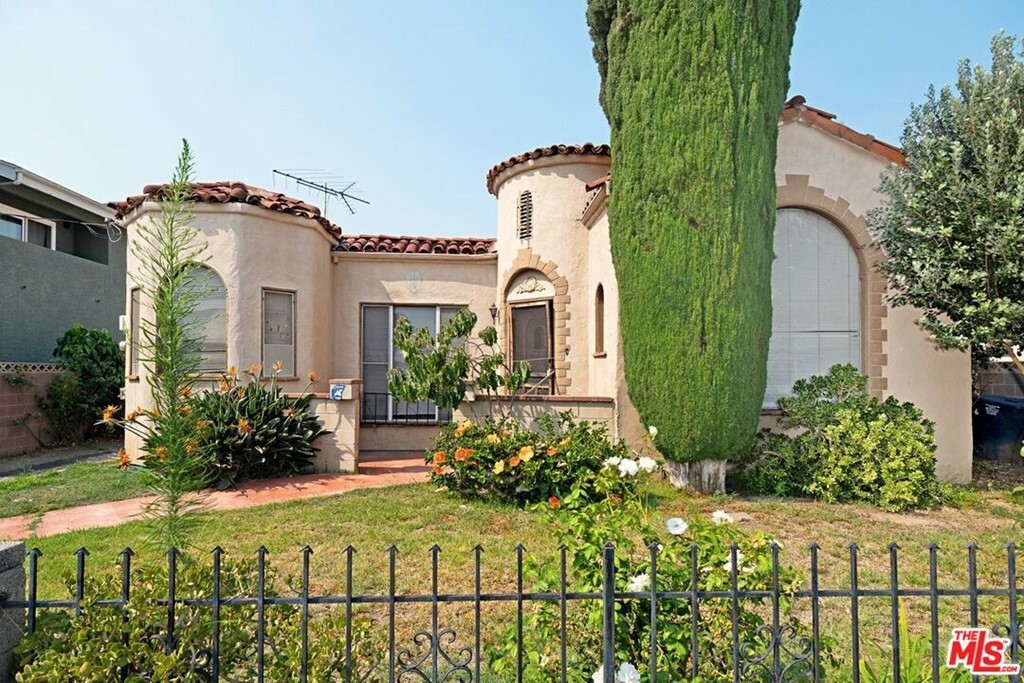 1221 W 168th Street  Gardena CA 90247 photo