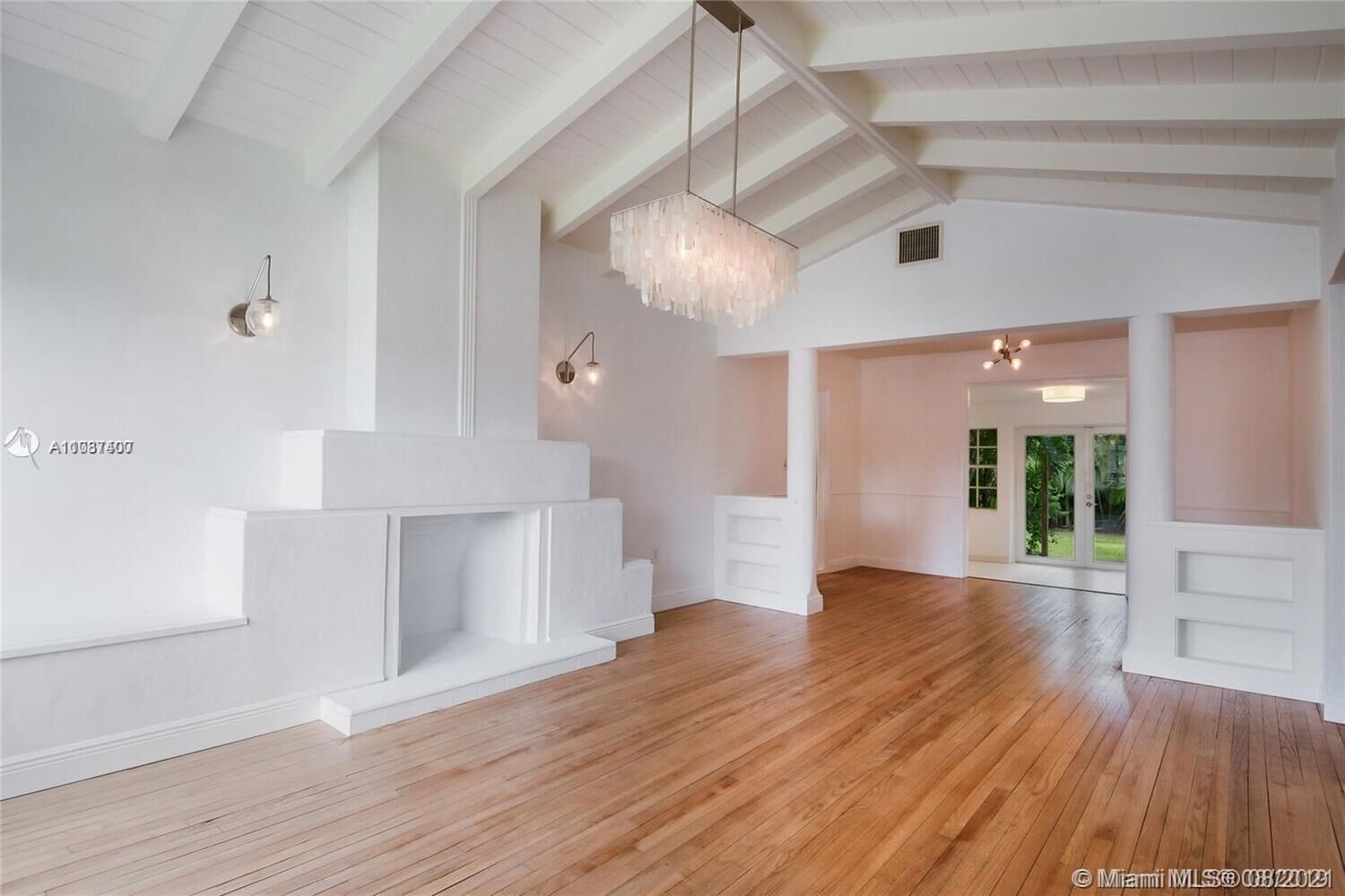 Property Photo:  9049 Carlyle Ave  FL 33154 