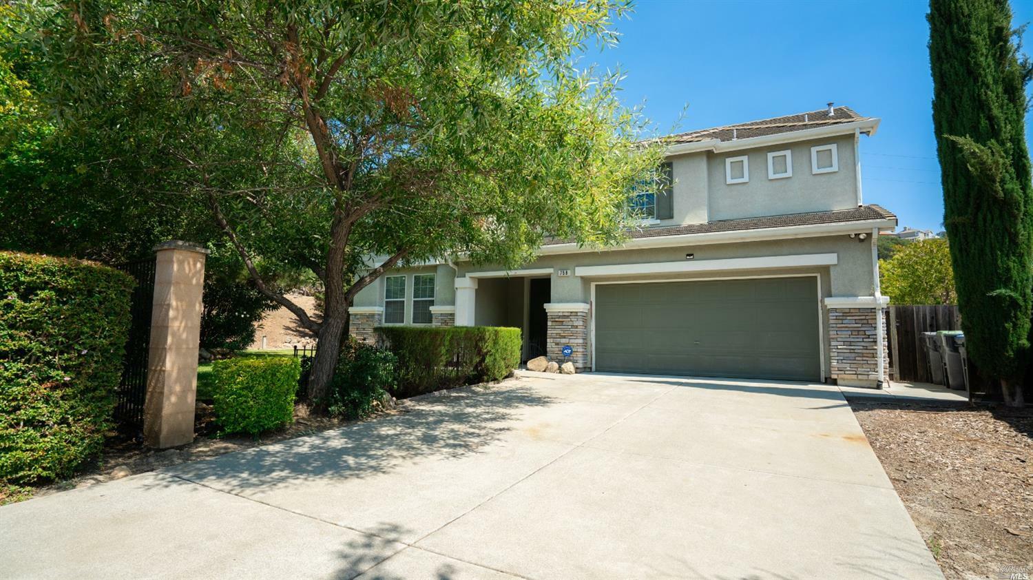 Property Photo:  758 Lakeshore Court  CA 94534 