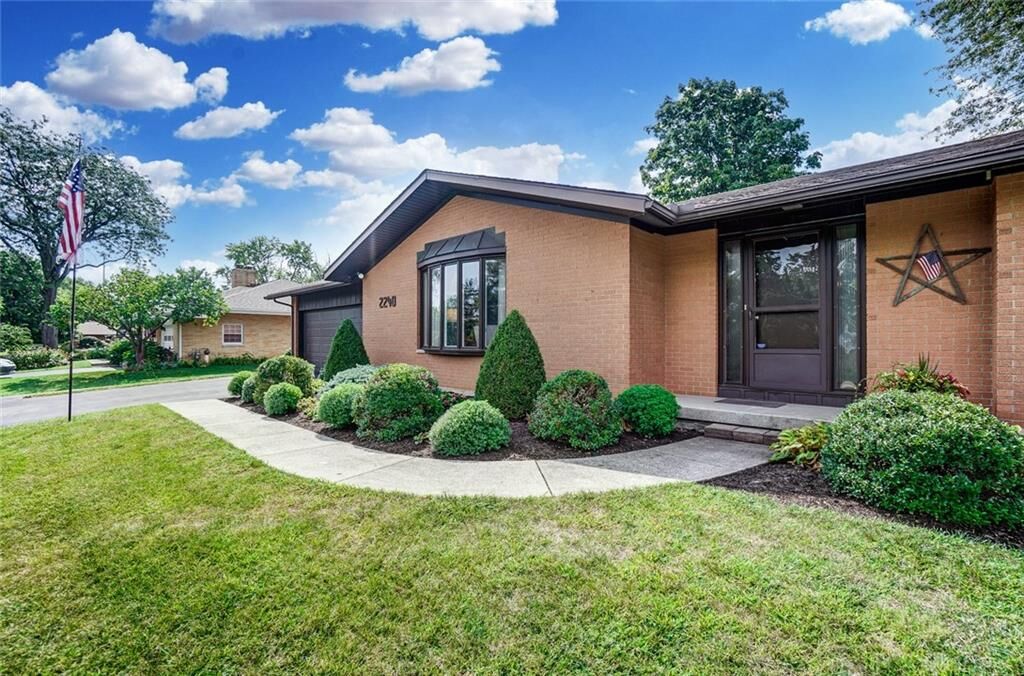 Property Photo: 2240 Beau View Lane OH 45342
