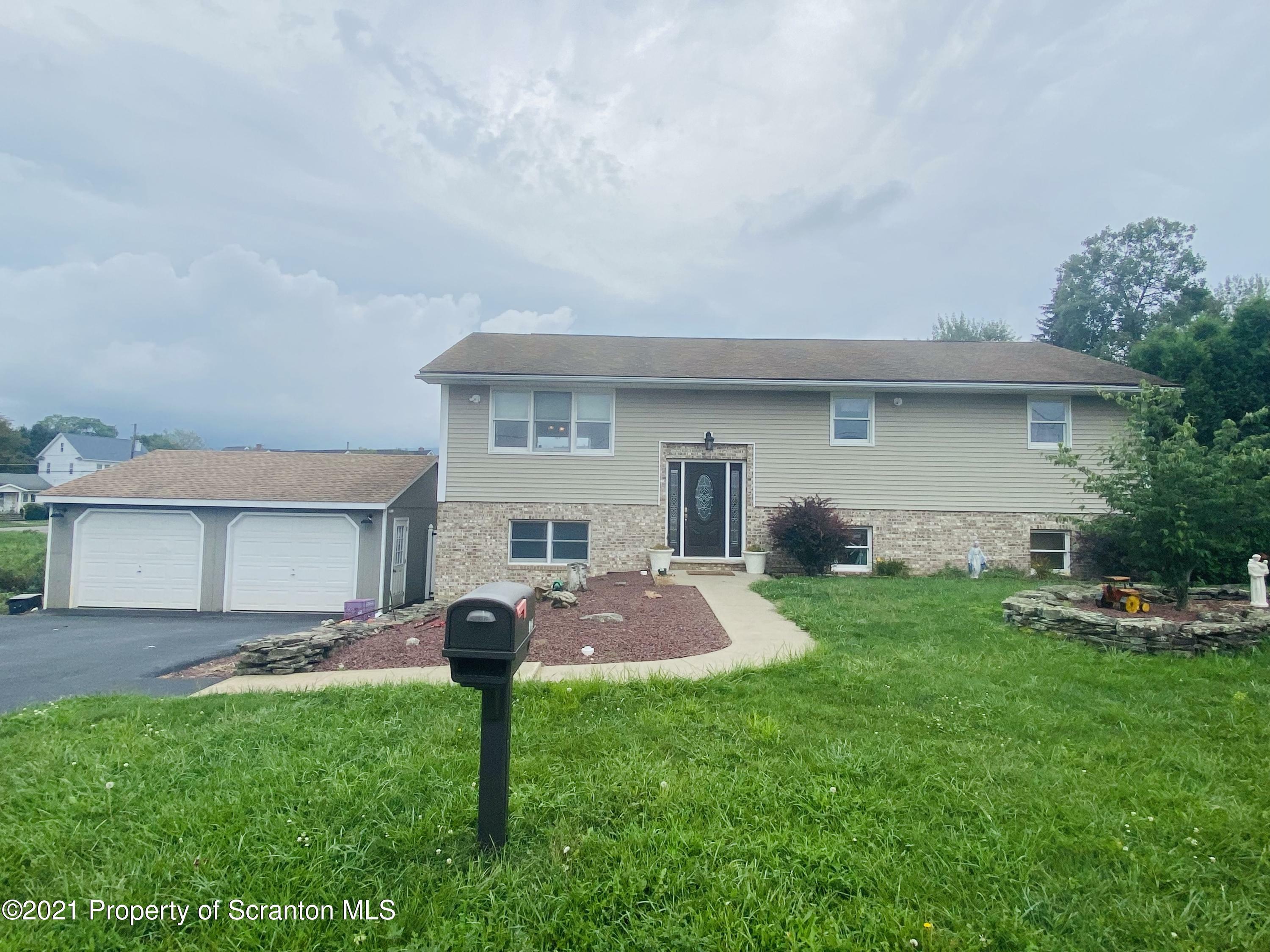 803 Lawler  Jessup PA 18434 photo