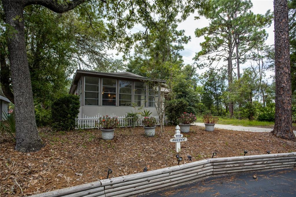 Property Photo: 415 N Plantation Boulevard FL 32746