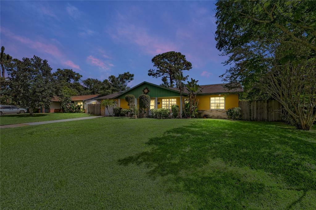 Property Photo:  887 Picasso Avenue  FL 32725 