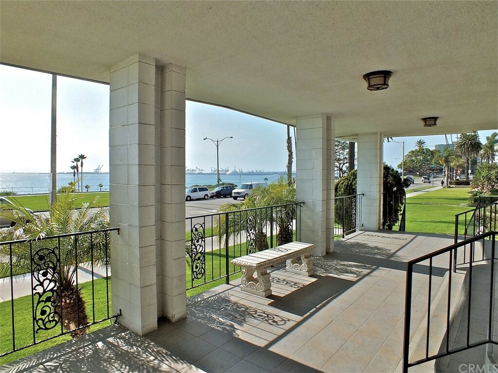 Property Photo:  2601 E Ocean Boulevard 308  CA 90803 