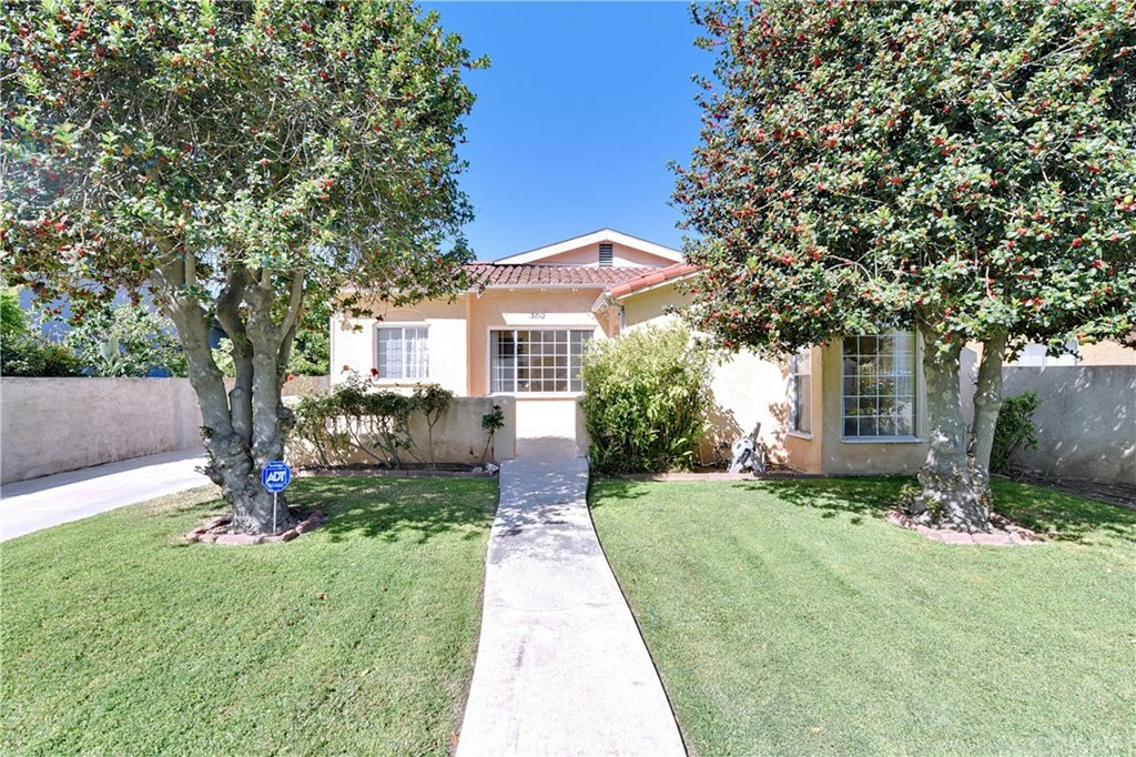 3812 Boyce Avenue  Los Angeles CA 90039 photo