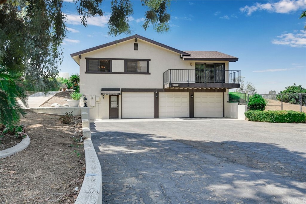 Property Photo:  31747 Highview Drive  CA 92373 