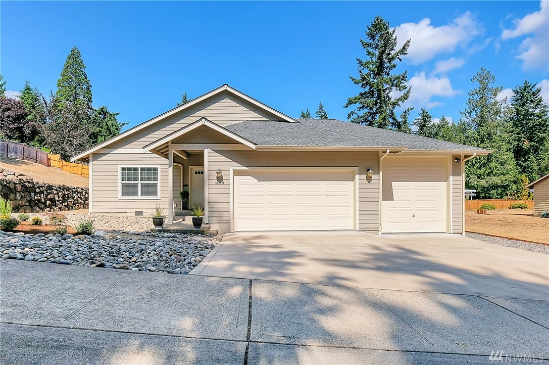 Property Photo:  4048 NE Breakwater Ct  WA 98311 