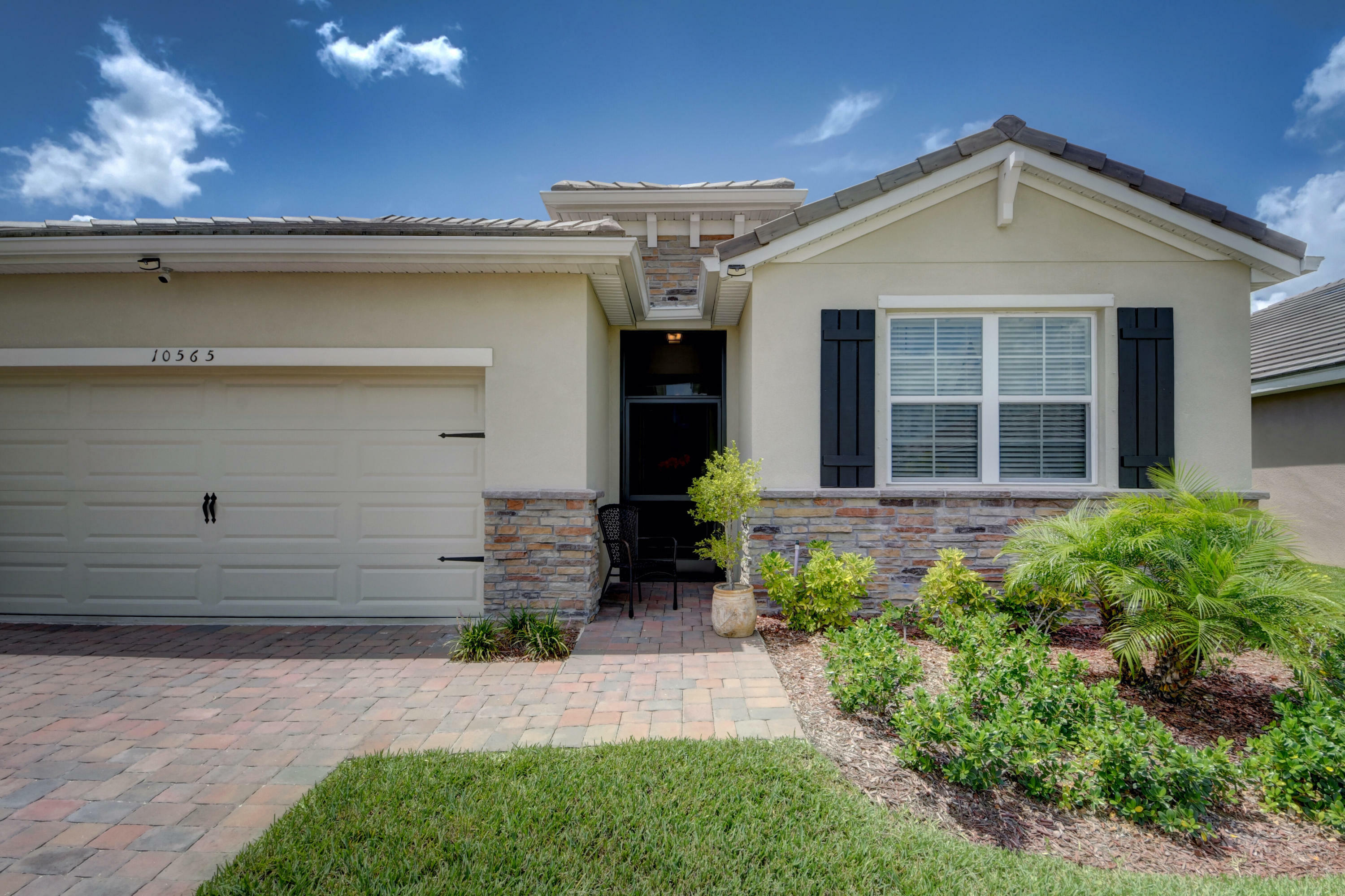 Property Photo:  10565 SW Toren Way  FL 34987 