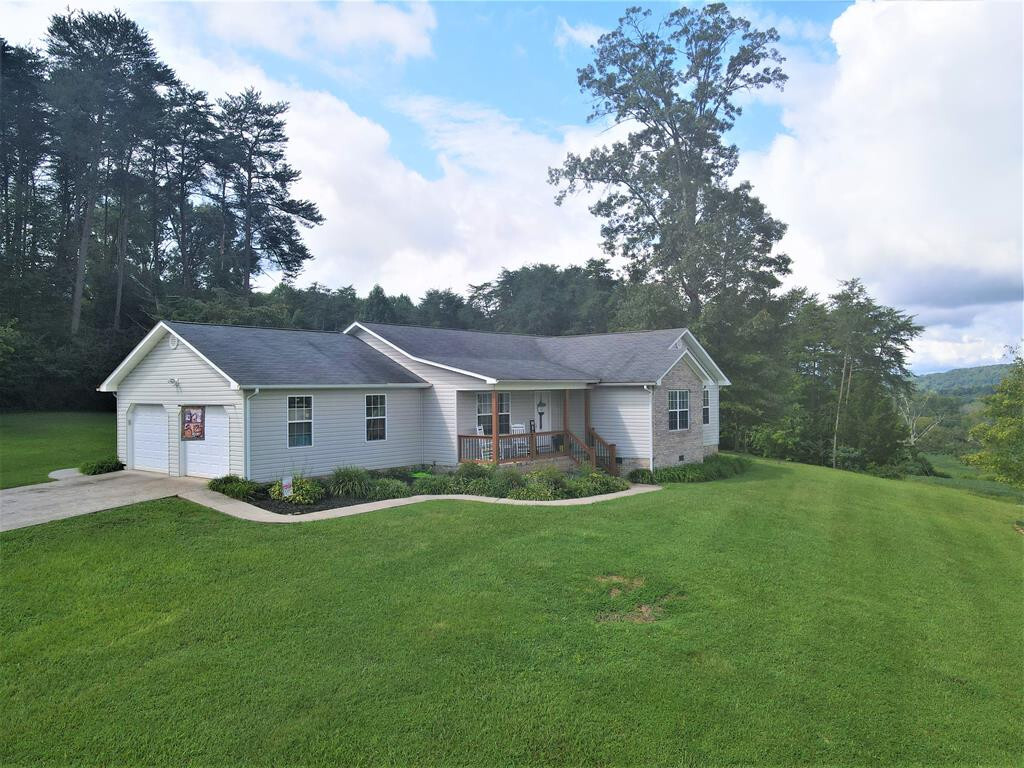 Property Photo: 486 County Road 446 TN 37303