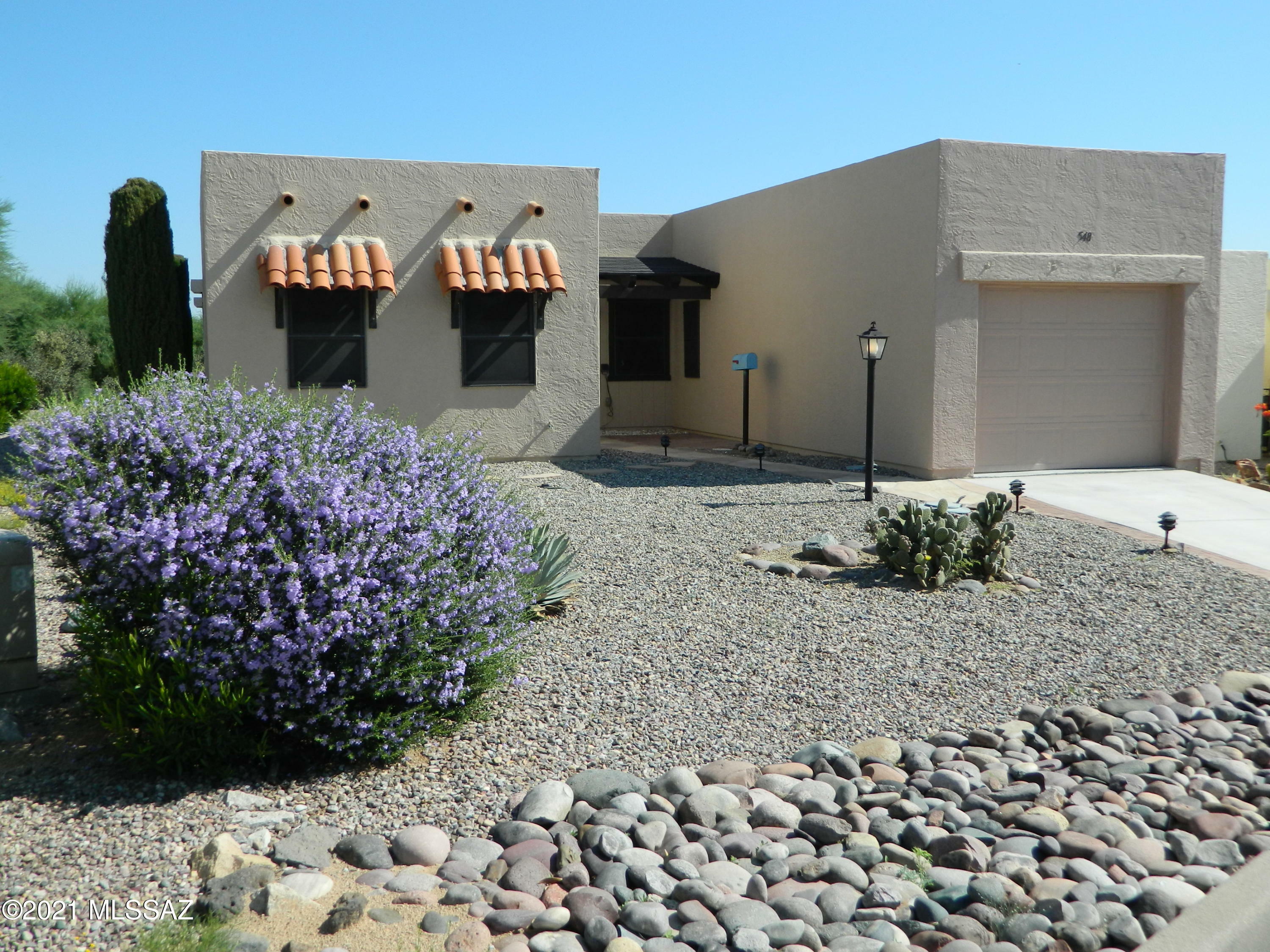 Property Photo:  548 W Paseo Del Prado  AZ 85614 