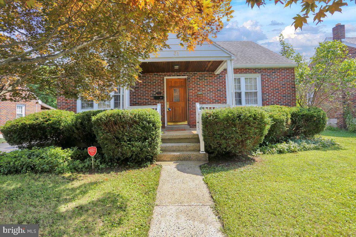 Property Photo: 31 Woodland PA 19610