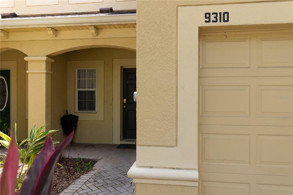 Property Photo:  9310 River Rock Lane  FL 33578 