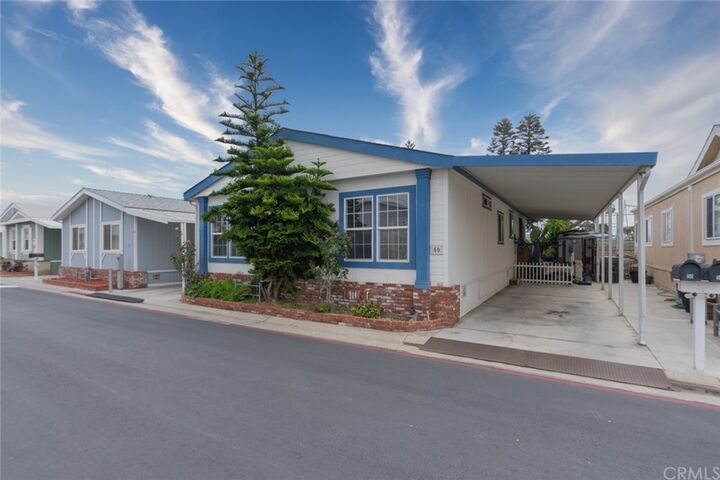 Property Photo:  21851 Newland Street 50  CA 92646 