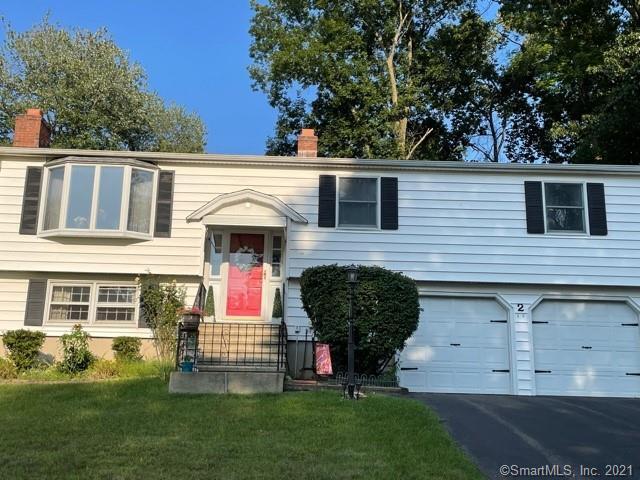 Property Photo:  2 Revere Place  CT 06460 