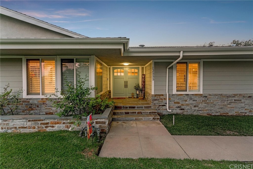 Property Photo: 12555 Woodley Avenue CA 91344