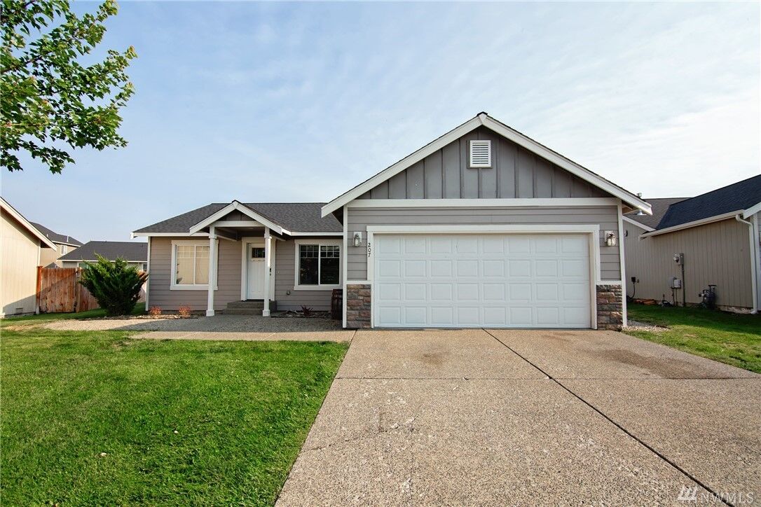 Property Photo:  207 W Maci Ct  WA 98926
