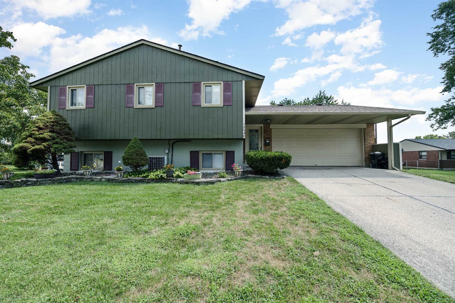 Property Photo:  12028 Summerville Drive  OH 45246 