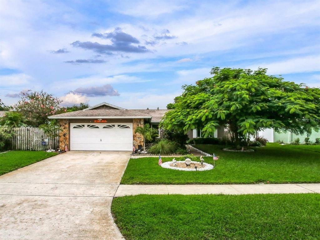 Property Photo:  13368 Hacienda Drive  FL 33774 