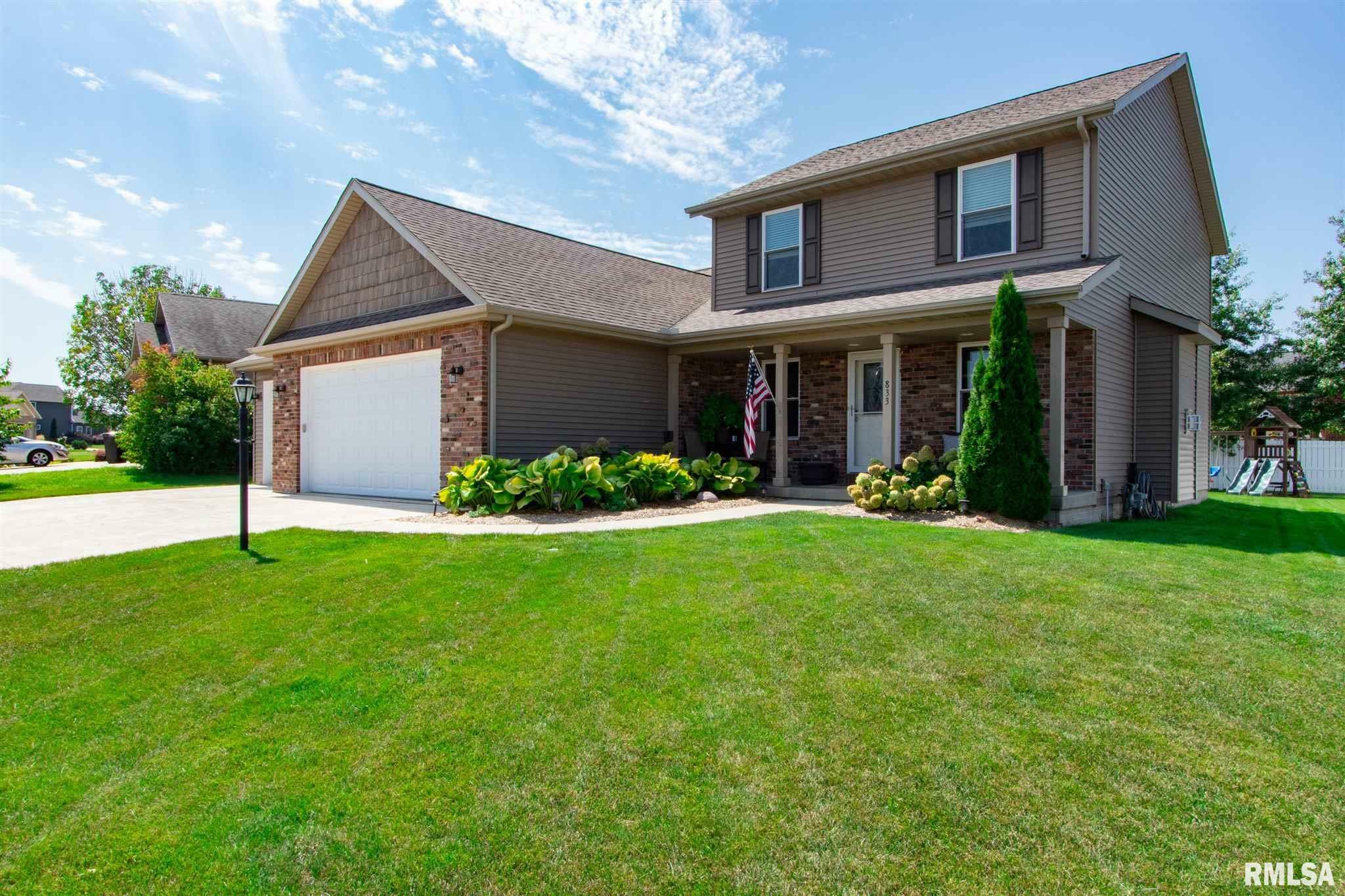 Property Photo:  833 Stonelake  IL 61548 