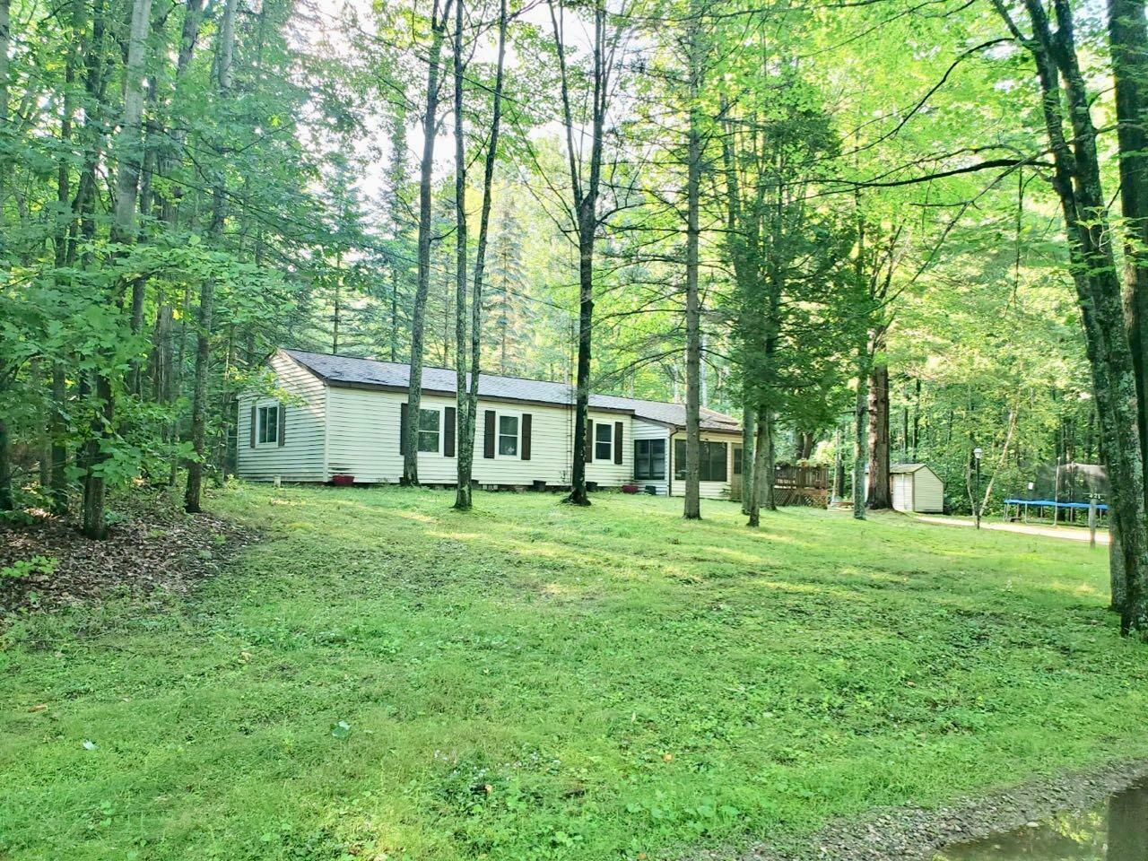 Property Photo: 421 Presidents Boulevard MI 48653