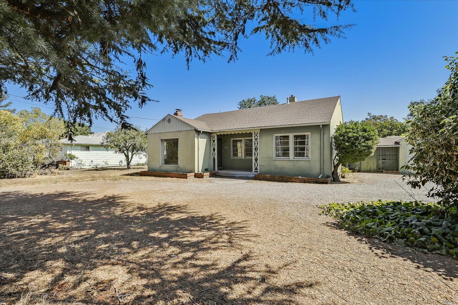 Property Photo:  2100 Dutton Avenue  CA 95407 