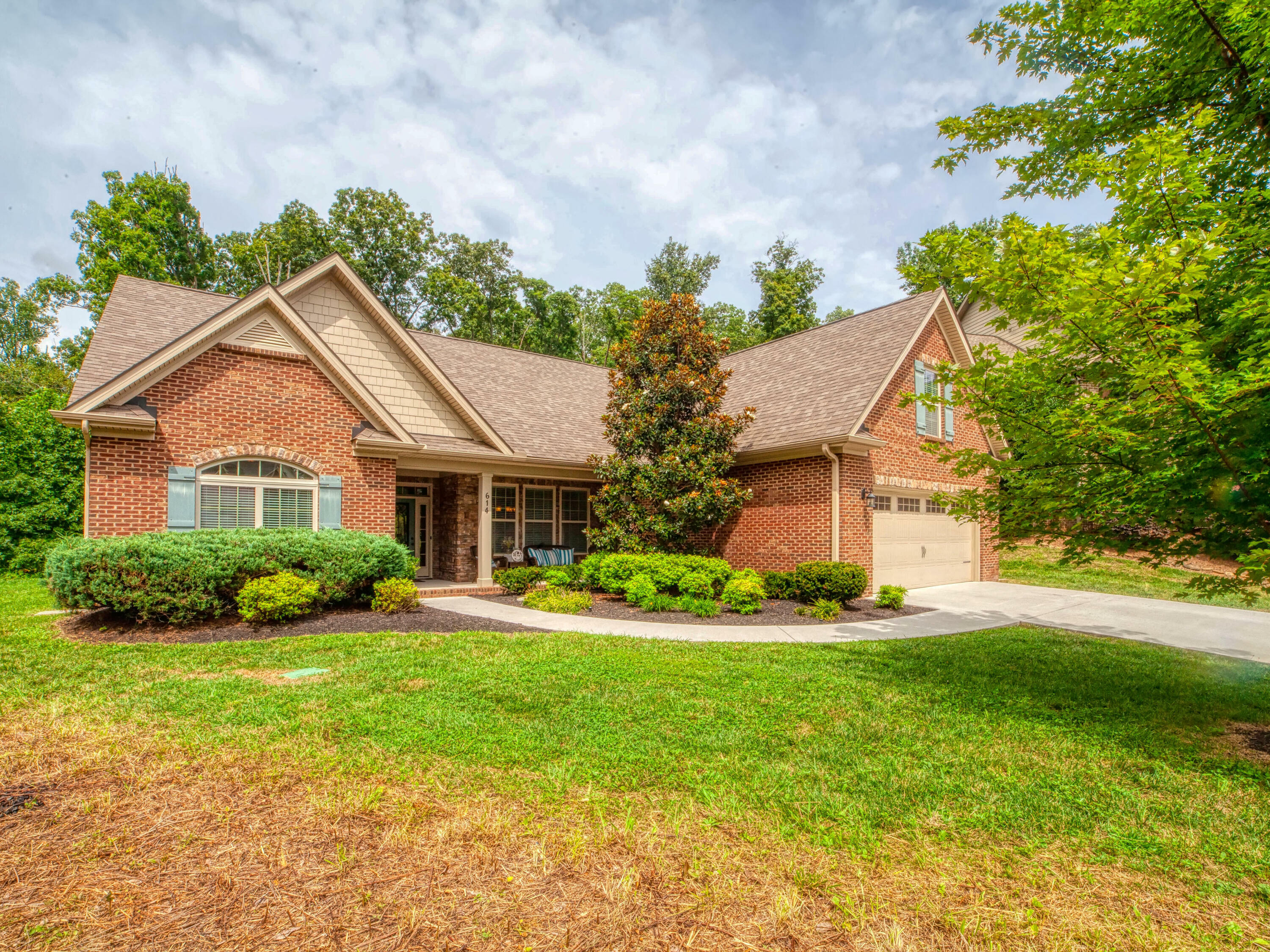 Property Photo:  614 Oak Cove Lane  TN 37922 