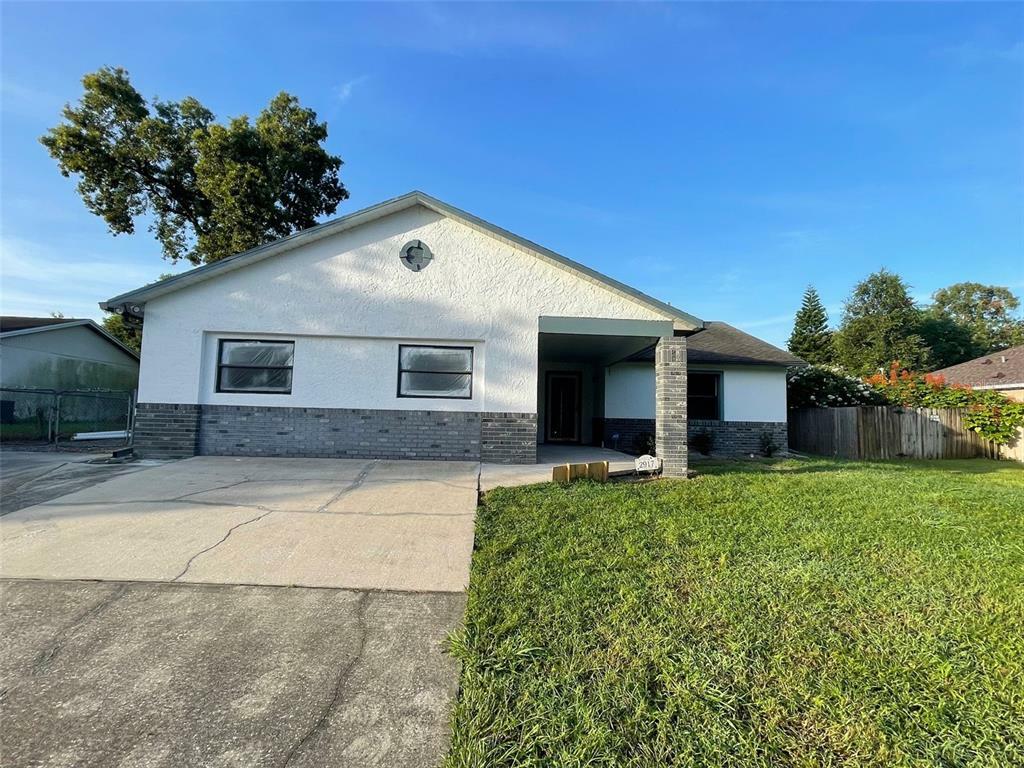 Property Photo:  2917 Clovis Drive  FL 32738 