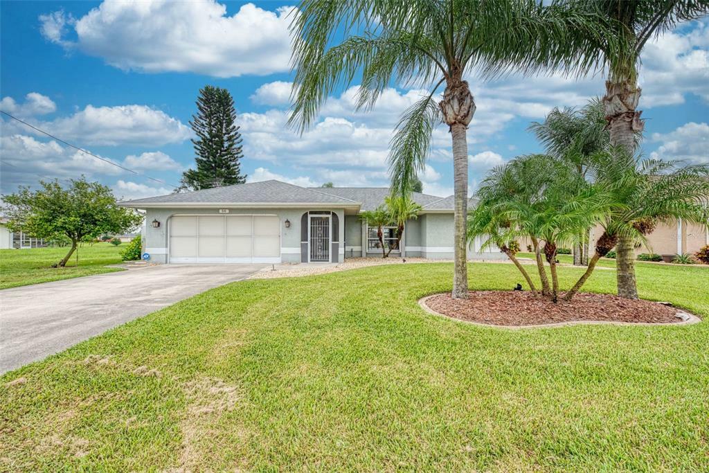 Property Photo:  56 White Marsh Ln  FL 33947 