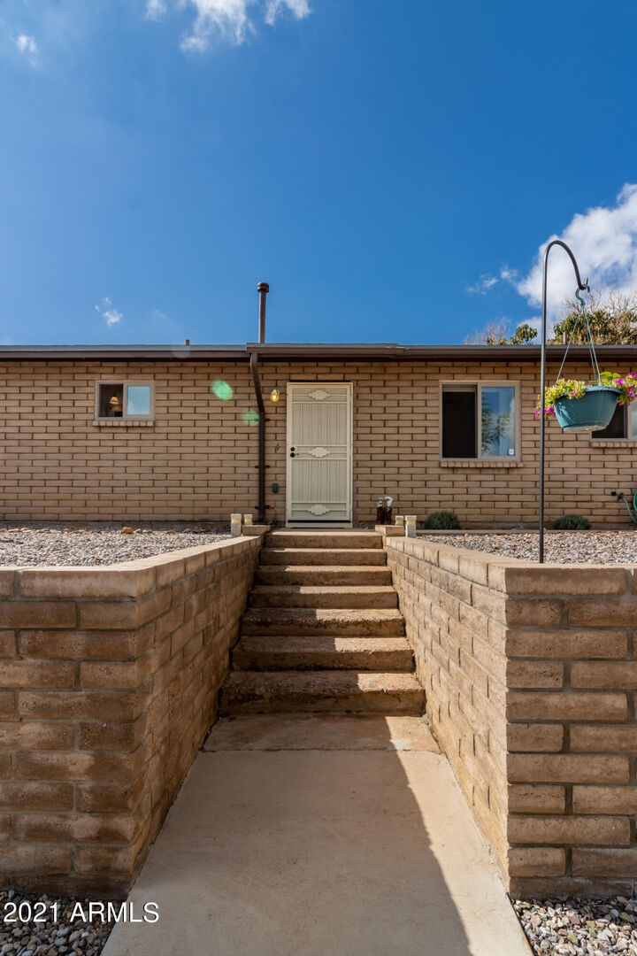 Property Photo: 4964 Camino Del Norte -- AZ 85635