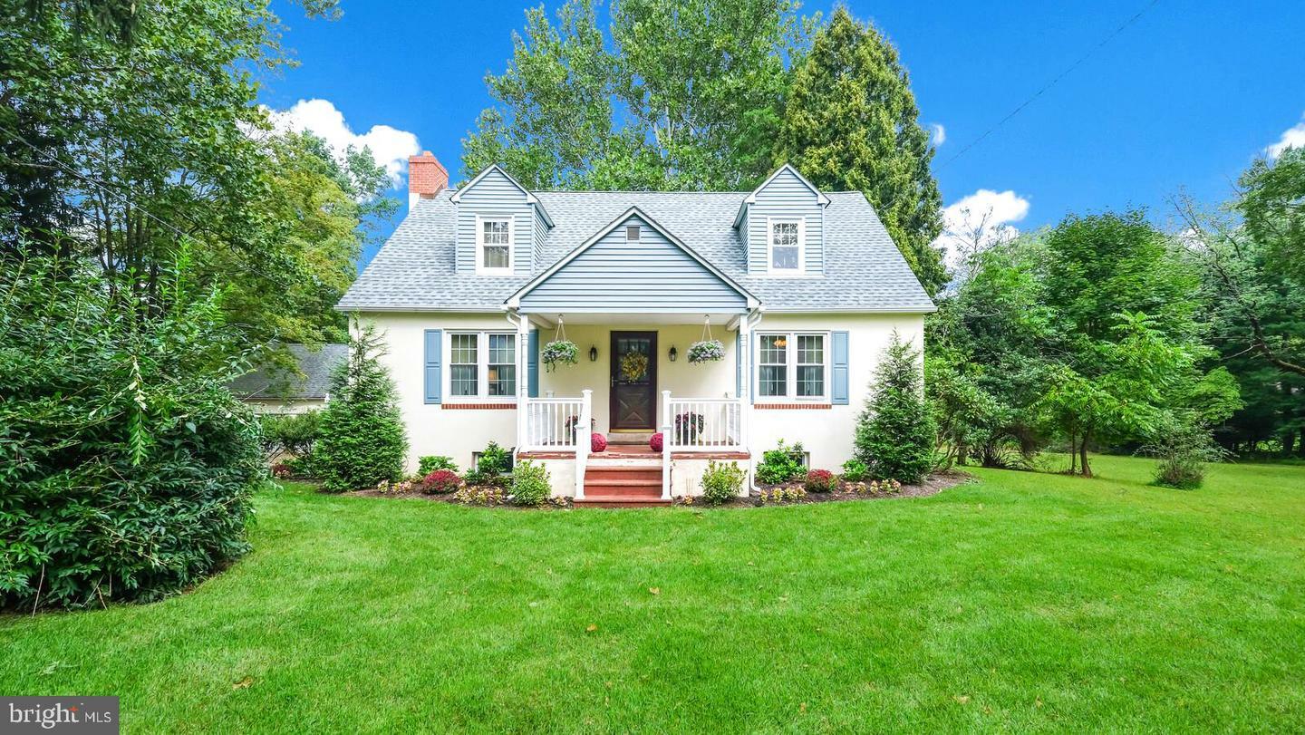 Property Photo:  158 Edison Furlong Road  PA 18901 