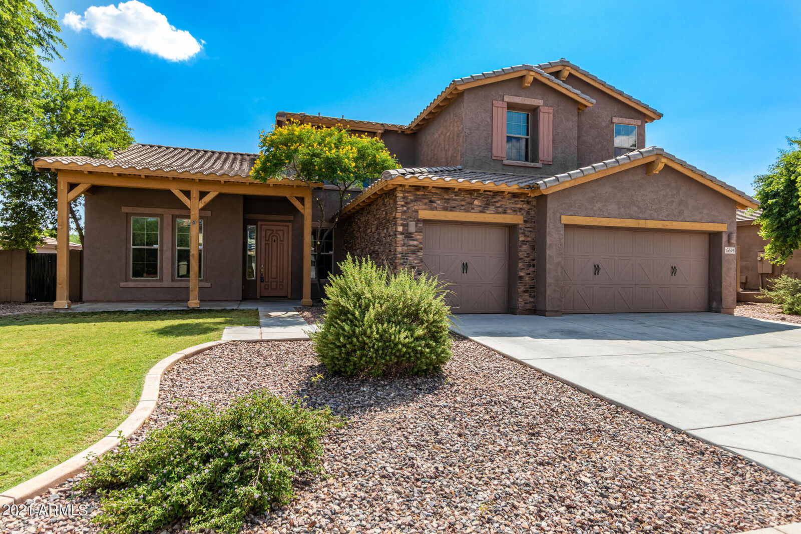 Property Photo:  13379 W Chaparosa Way  AZ 85383 