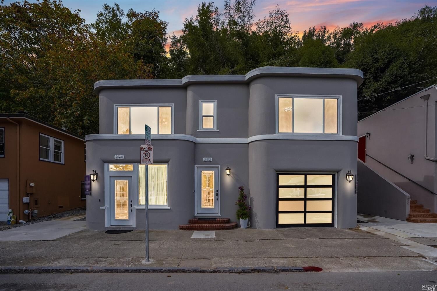 Property Photo:  292 294 Miller Avenue  CA 94941 