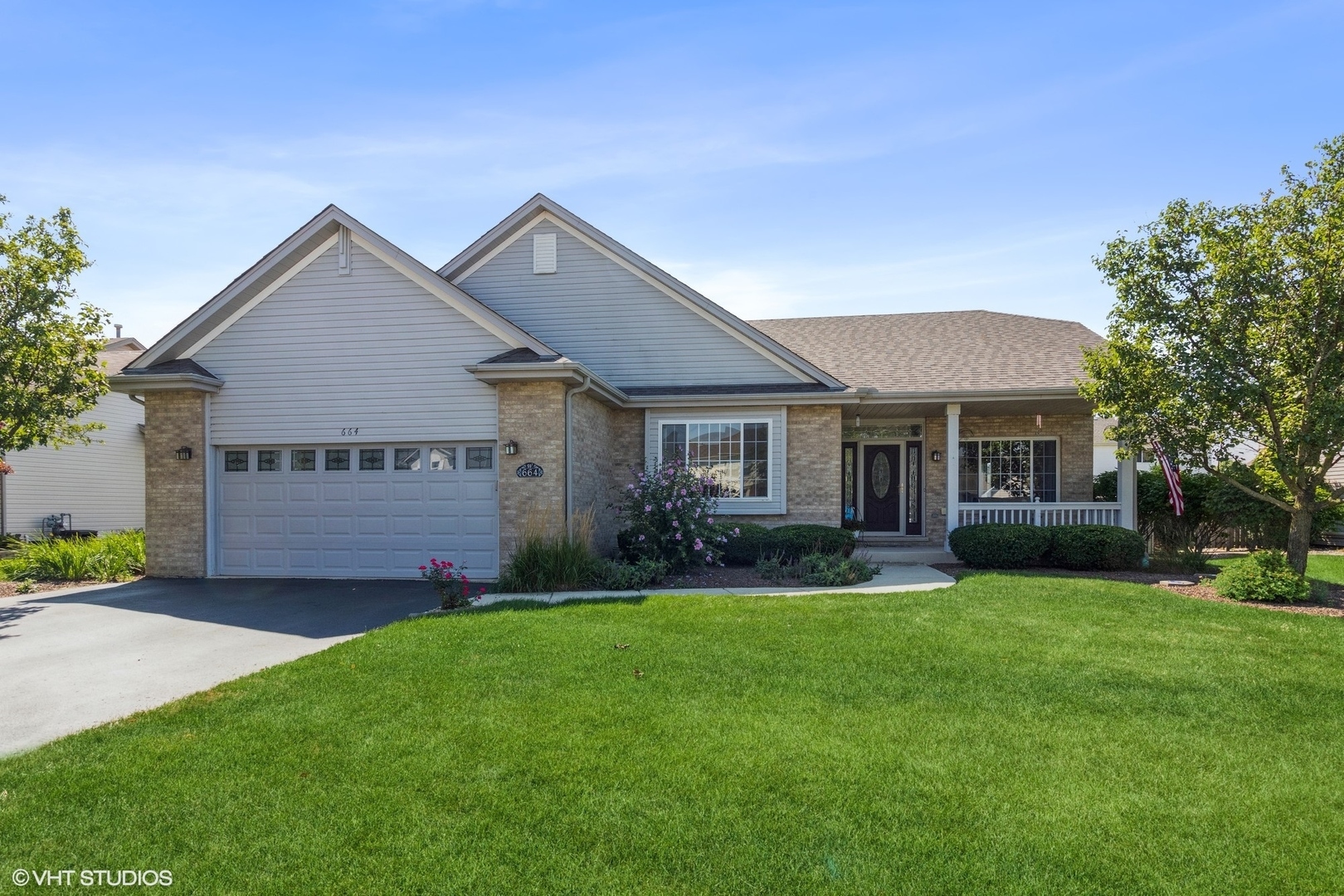 Property Photo:  664 Bobwhite Lane  IL 60451 