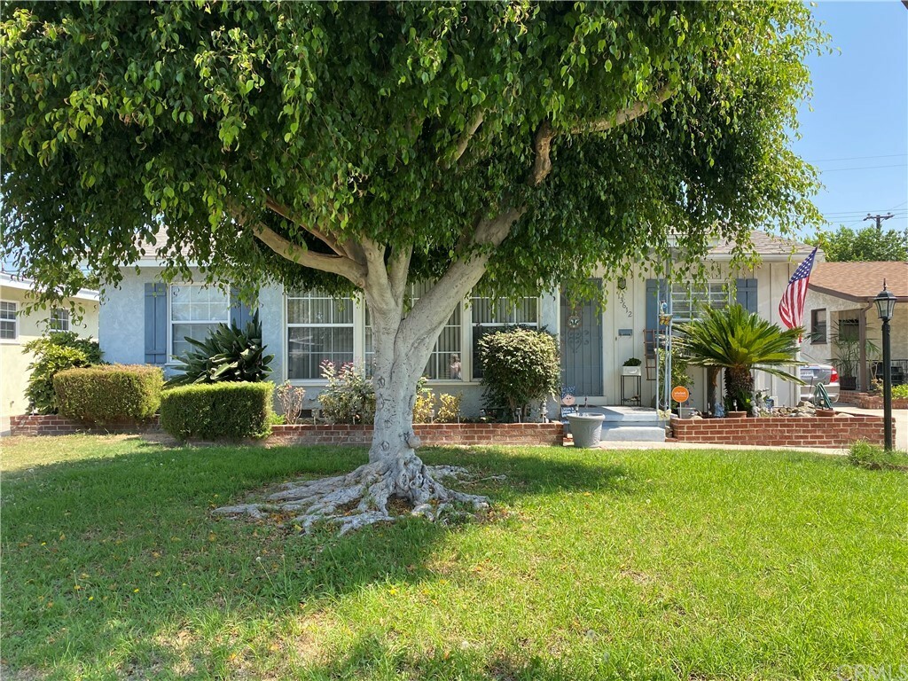 Property Photo:  13612 Stanbridge Avenue  CA 90706 