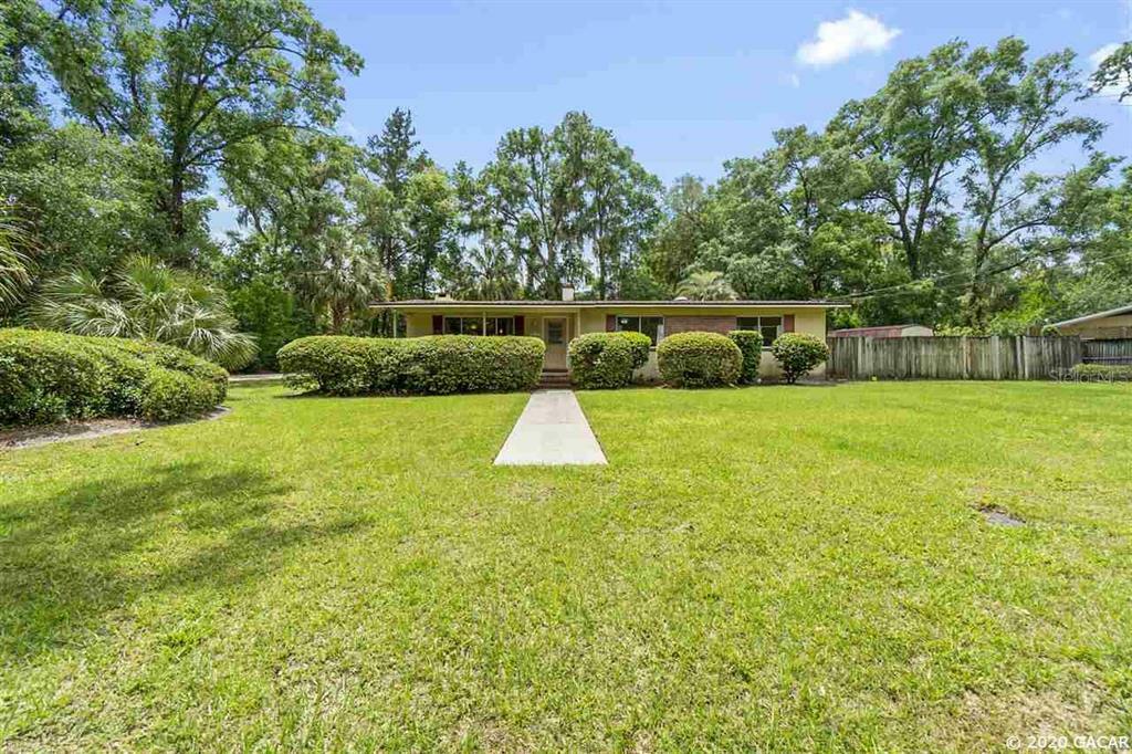 Property Photo:  3905 SW 2nd Avenue  FL 32607 