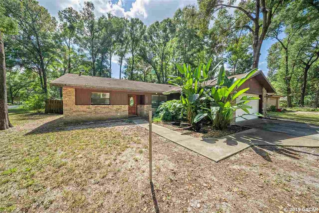 Property Photo:  7923 SW 17th Place  FL 32607 