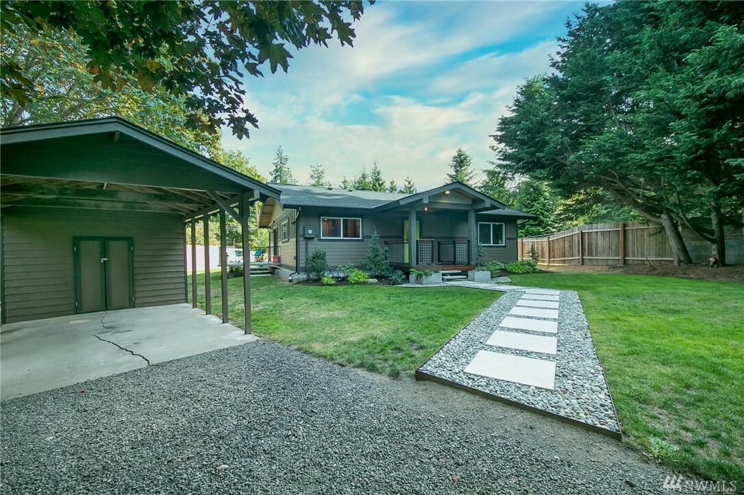 Property Photo:  24275 El Ferro Ct NE  WA 98342 