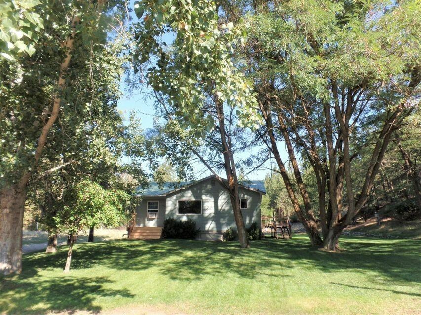 Property Photo:  1365 N Delaware Ave  WA 99141 