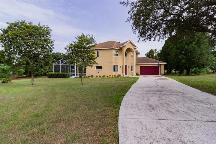 Property Photo:  2502 Roslyn Lane  FL 33812 